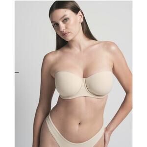 Skims FITS EVERYBODY STRAPLESS BRA 32DDDD Sand NEW